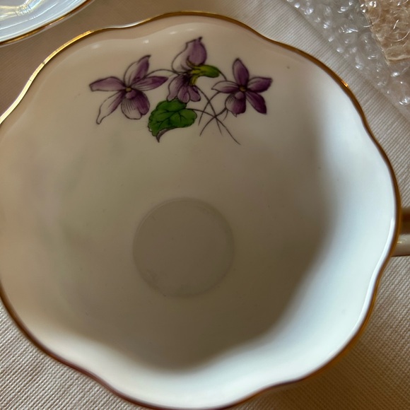 Royal Albert.  Bone china. Flower of the month Violet no 2. - Picture 3 of 8